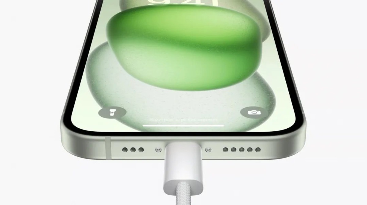 iphone-12-charging-port-understanding-the-port-type