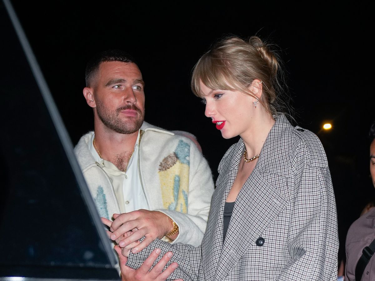 Taylor Swift Reportedly Writes Love Songs About Travis Kelce